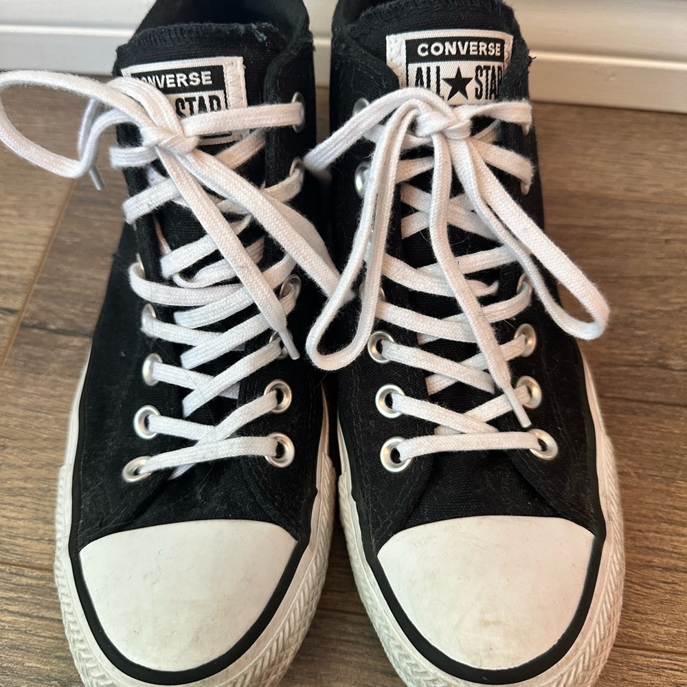 Converse Black and White MidRise-Tops - Picture 5 of 7